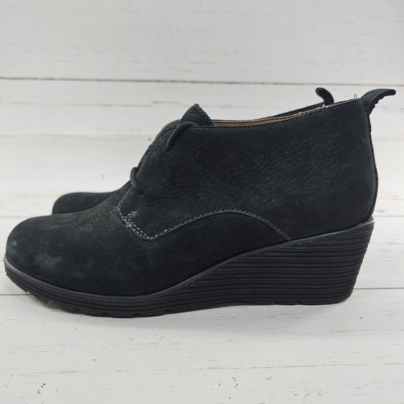 Dansko Cadee Womens 39 8.5-9 Black Suede Leather Wedge Lace Up Bootie Comfort - Picture 1 of 8